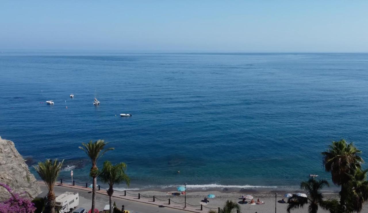 Espectacular Casa En La Playa Con Piscina Privada Villa Almuñécar Eksteriør bilde